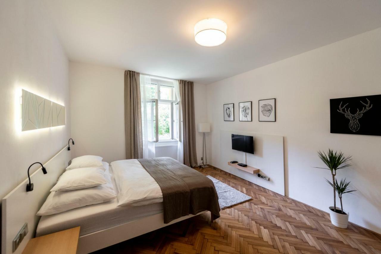 Apartment Slavikova 11 Praga Zewnętrze zdjęcie